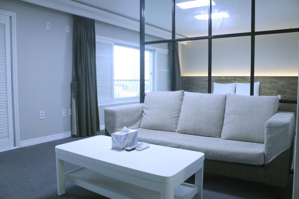 Hotel Ocean View Ilsan Ni Exteriör bild