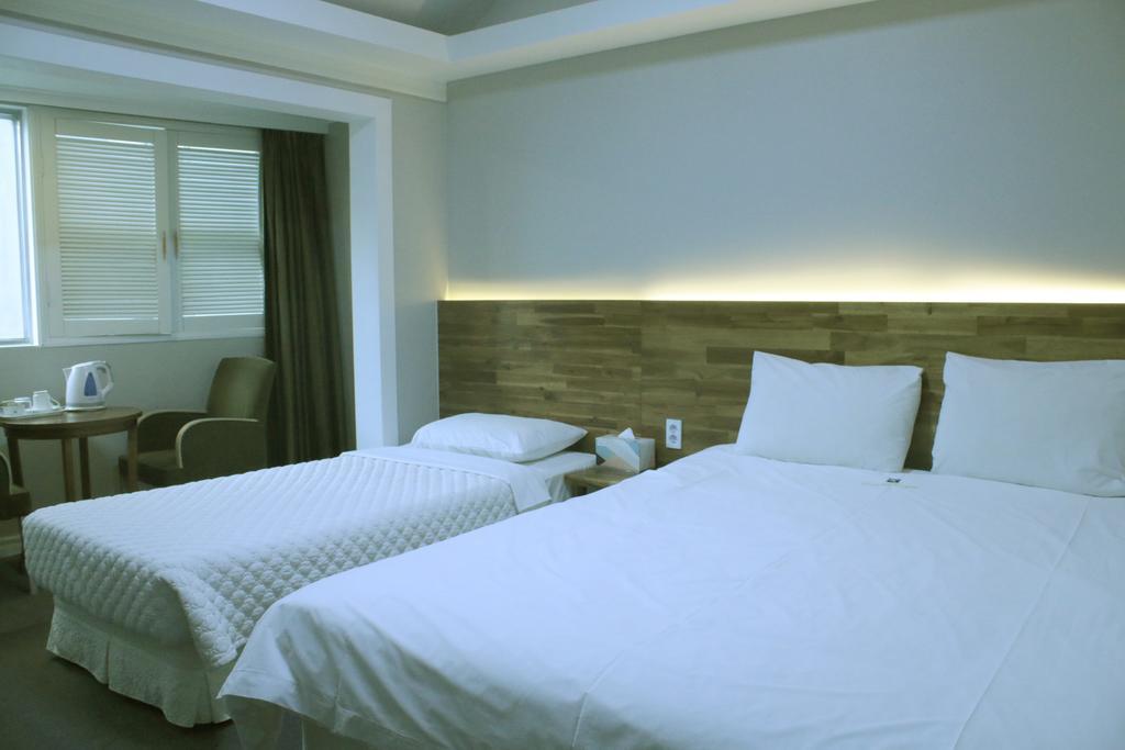 Hotel Ocean View Ilsan Ni Exteriör bild